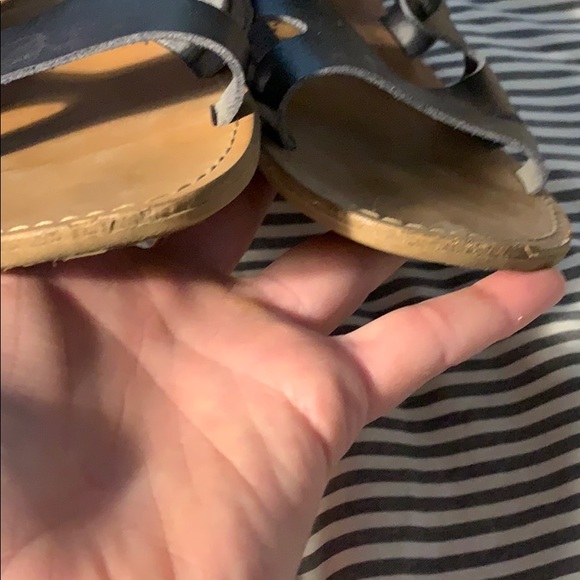 Old Navy Sandals - Picture 4 of 5